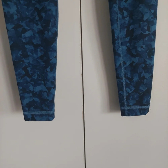 Lululemon "Wunder Under" Full length printed leggings blue sz 4 Yoga Athleisure - Picture 5 of 9